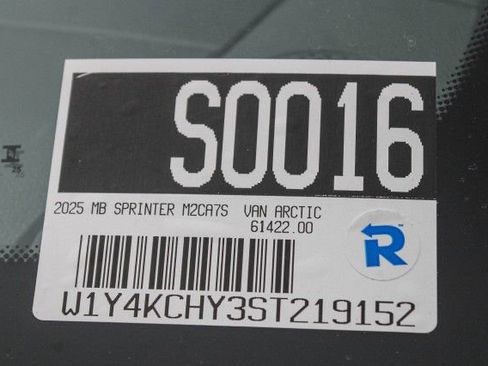 New 2025 Mercedes-Benz Sprinter 2500 image 28