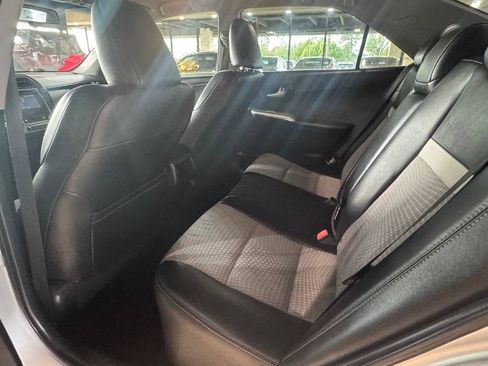 Used 2012 Toyota Camry SE FWD image 14