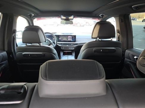 Used 2025 BMW X5 sDrive40i image 10