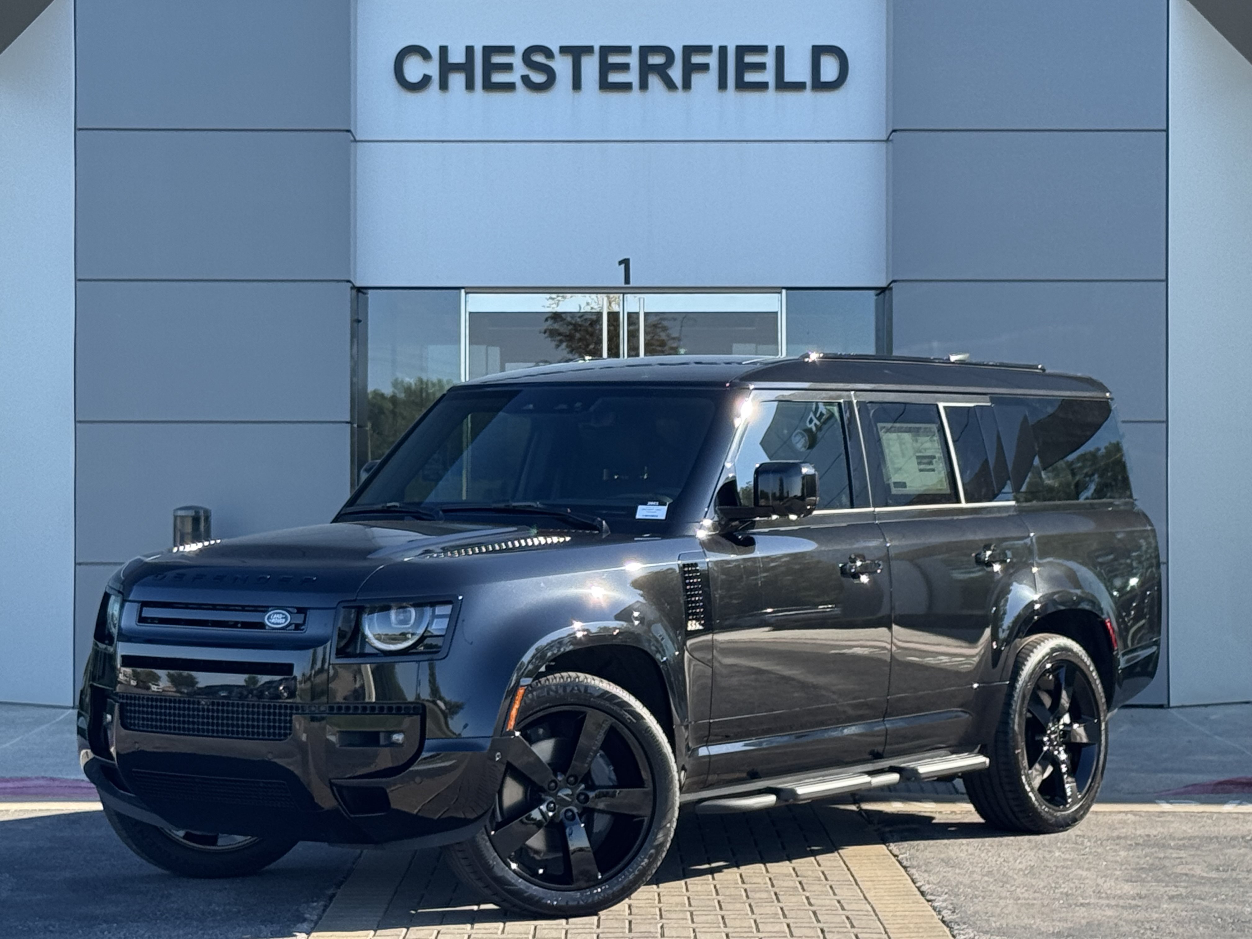 New 2026 Land Rover Defender 130 X-Dynamic SE AWD/4WD image 1