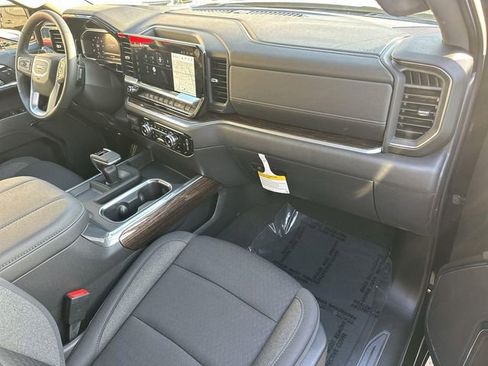 New 2026 GMC Sierra 1500 Elevation w/ LPO, Elevation Black Package image 28