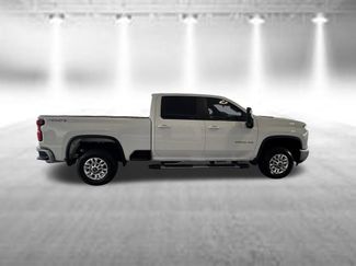 Used 2025 Chevrolet Silverado 2500 LT w/ Convenience Package AWD/4WD video 3