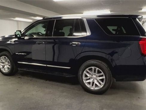 Certified 2023 GMC Yukon SLT w/ SLT Premium Package image 6