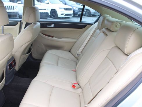 Used 2012 Hyundai Genesis 3.8 w/ Premium Pkg image 22