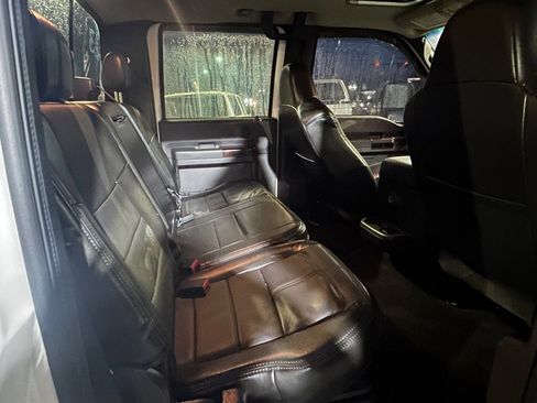 Used 2010 Ford F350 Lariat image 12