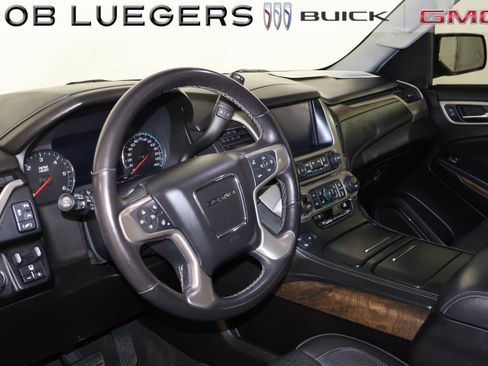 Used 2018 GMC Yukon Denali w/ Open Road Package image 9