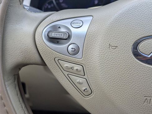 Used 2016 INFINITI QX70 2WD w/ Premium Package image 23