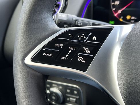 Used 2026 Mercedes-Benz GLB 250 4MATIC image 30