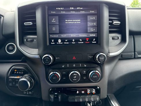 Used 2020 RAM 1500 Big Horn AWD/4WD image 9