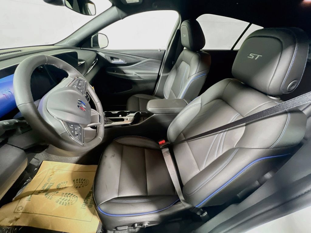 New 2026 Buick Envista Sport Touring w/ Convenience I Package FWD image 17