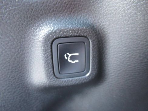 Certified 2026 Jeep Compass Limited AWD/4WD image 36