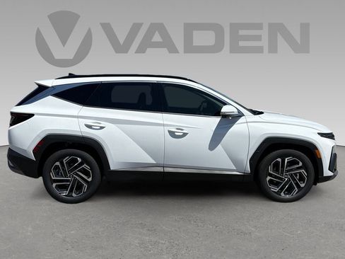 New 2026 Hyundai Tucson Limited FWD image 8