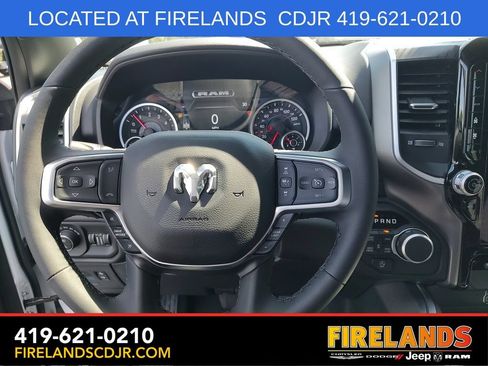 New 2026 RAM 1500 4x4 Crew Cab image 14