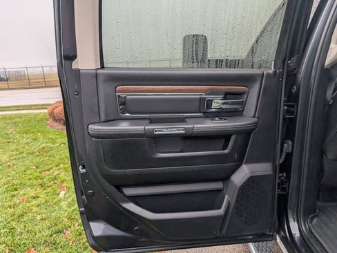 Used 2015 RAM 2500 Laramie image 12