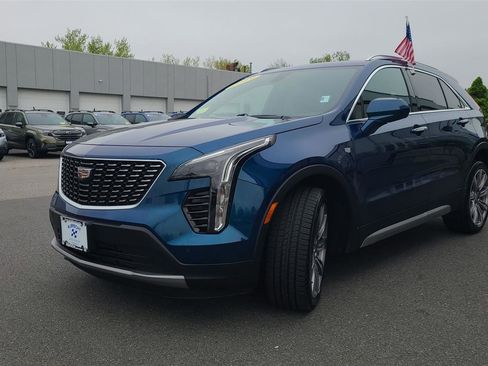 Used 2019 Cadillac XT4 Premium Luxury AWD/4WD image 3