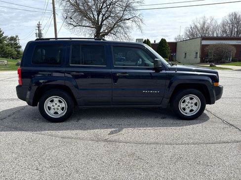 Used 2014 Jeep Patriot Sport image 4