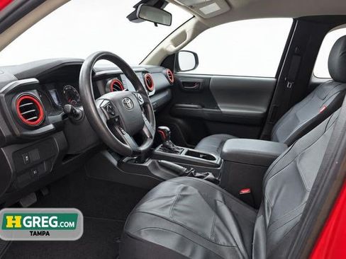 Used 2020 Toyota Tacoma SR w/ SR Convenience Package RWD image 10