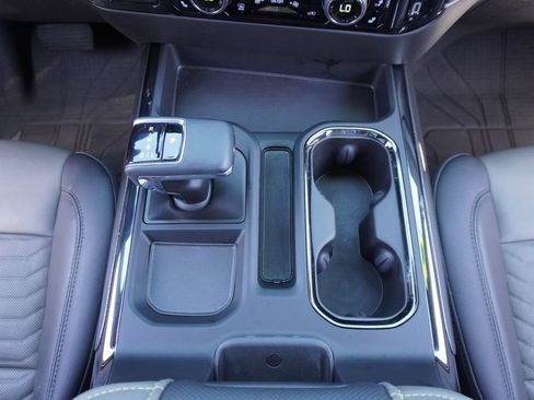 Used 2024 Chevrolet Silverado 1500 ZR2 image 13