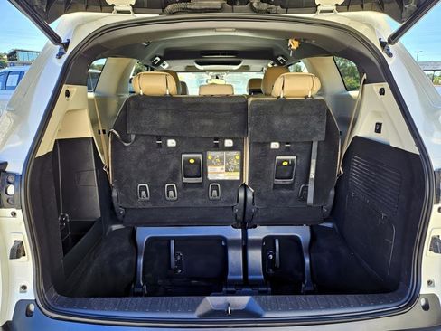 Used 2021 Toyota Sienna XLE w/ XLE Plus Package image 13