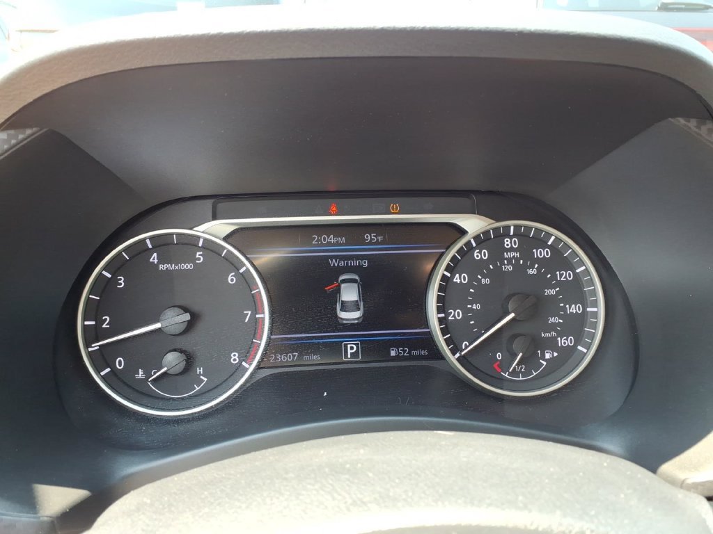Used 2024 Nissan Sentra SR FWD image 13