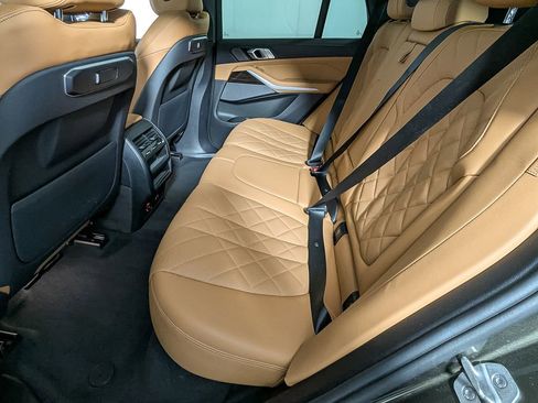 Certified 2024 BMW X5 xDrive40i w/ Premium Package image 46