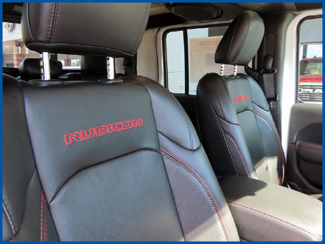 Used 2023 Jeep Gladiator Rubicon w/ Cold Weather Group AWD/4WD image 10