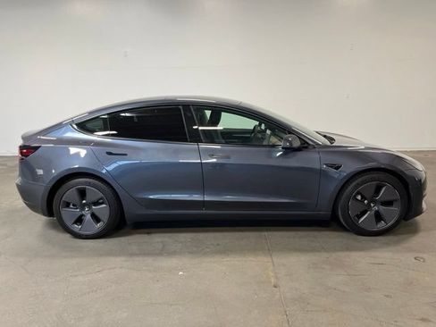 Used 2023 Tesla Model 3 Standard Range RWD image 2