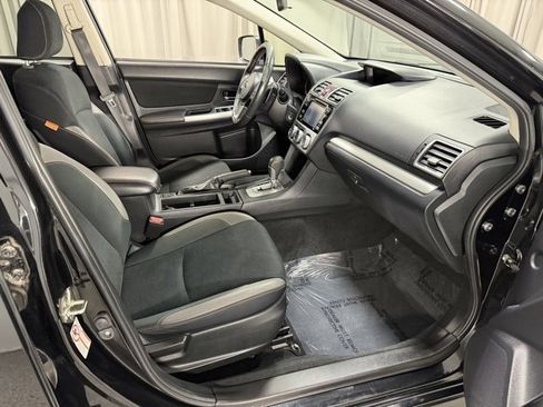 Used 2017 Subaru Crosstrek 2.0i Premium image 7