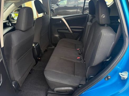 Used 2018 Toyota RAV4 XLE w/ Plus Extra Value Package AWD/4WD image 7