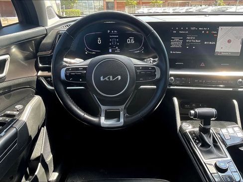 Used 2023 Kia Sportage EX image 14