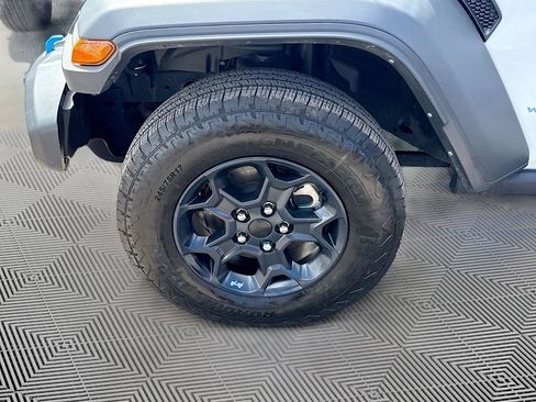 Used 2023 Jeep Wrangler Unlimited w/ Convenience Group image 35