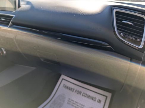 Used 2015 MAZDA MAZDA3 i Grand Touring image 34