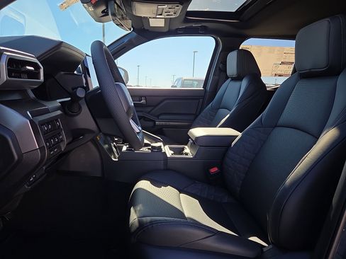 New 2026 Toyota Tacoma TRD Off-Road image 9