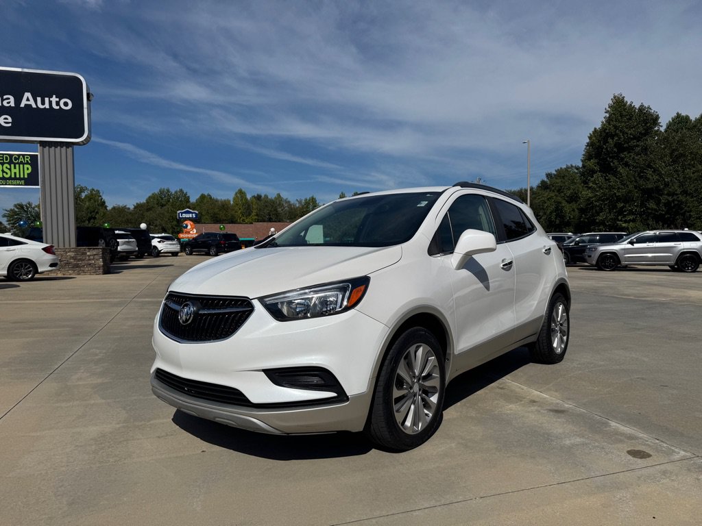 Used 2020 Buick Encore Preferred FWD image 1