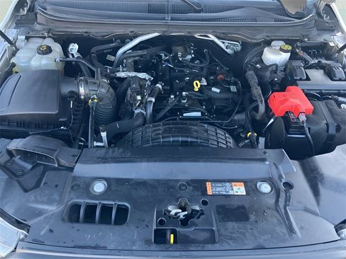 Used 2019 Ford Ranger XL w/ Equipment Group 101A Mid image 10