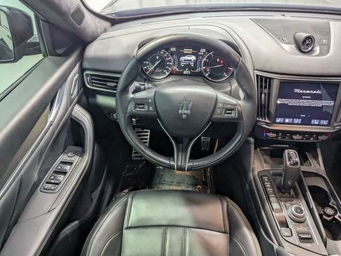 Used 2022 Maserati Levante GT AWD/4WD image 8