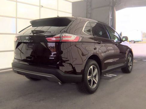 Used 2024 Ford Edge SEL w/ Convenience Package AWD/4WD image 4