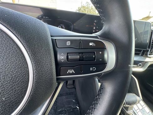 Certified 2023 Kia Sportage EX image 40