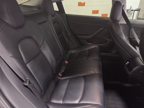 Used 2022 Tesla Model 3 Long Range image 21