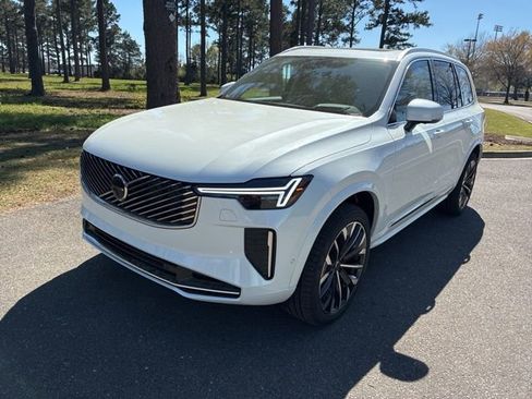 New 2026 Volvo XC90 B6 Ultra w/ Protection Package AWD/4WD image 9