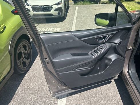 Used 2023 Subaru Forester Premium AWD/4WD image 27