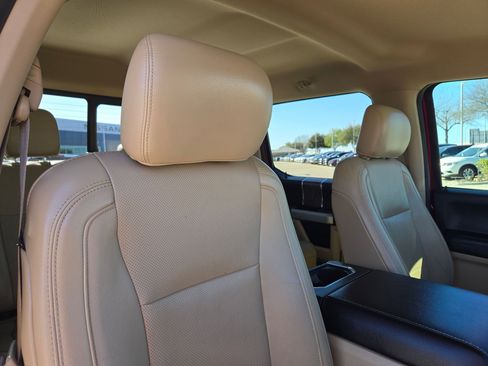 Used 2018 Ford F250 Lariat w/ Lariat Value Package image 29