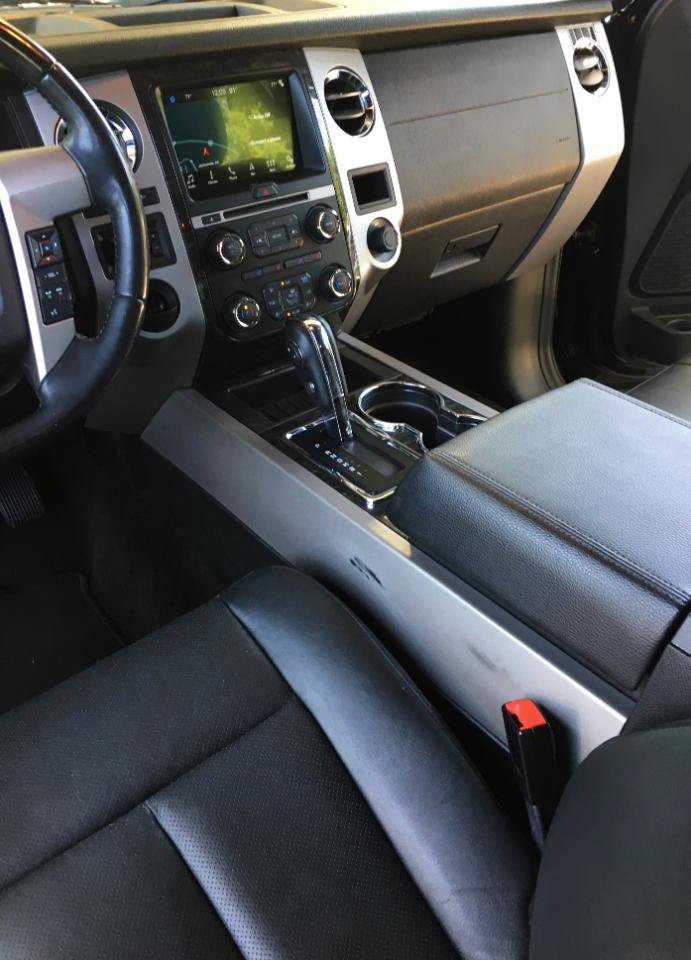 Used 2017 Ford Expedition Limited RWD image 19