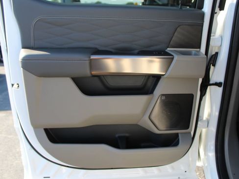 New 2026 Ford F350 Platinum w/ Platinum Plus Package AWD/4WD image 17
