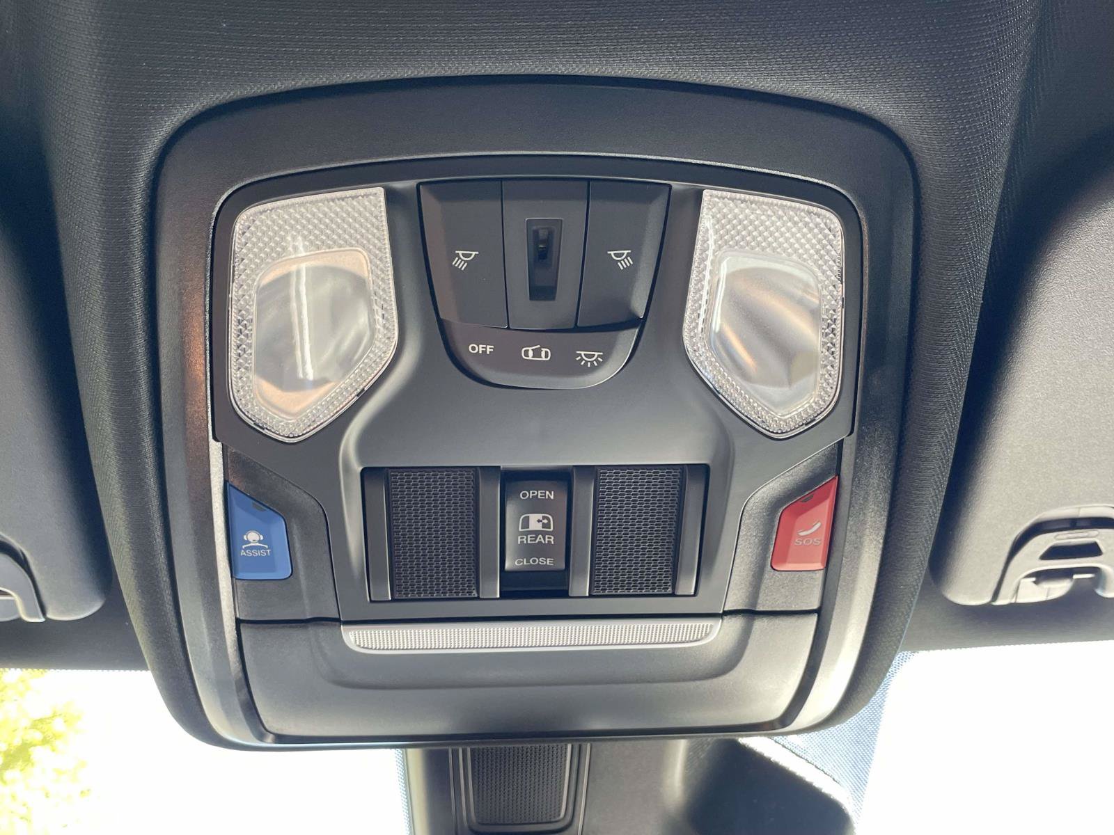 Used 2026 RAM 1500 Express AWD/4WD image 32