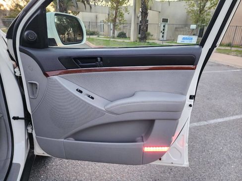 Used 2007 Hyundai Veracruz GLS image 40