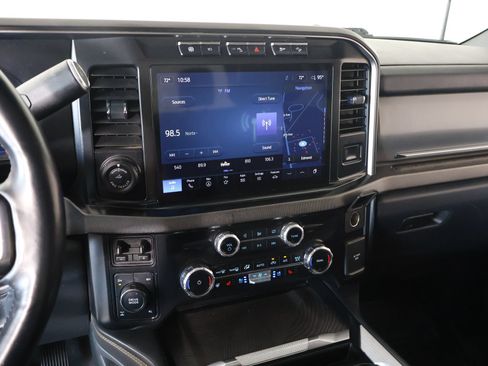 Used 2024 Ford F250 Platinum w/ FX4 Off-Road Package AWD/4WD image 5