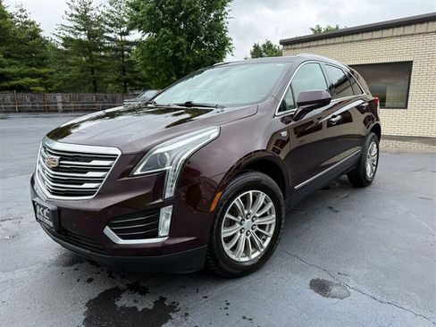 Used 2018 Cadillac XT5 Luxury AWD/4WD image 2
