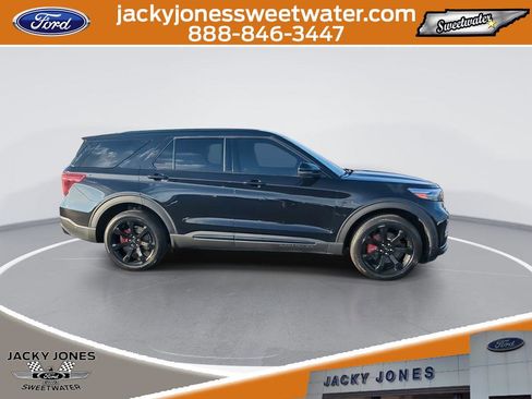 Certified 2022 Ford Explorer ST w/ Equipment Group 401A image 9