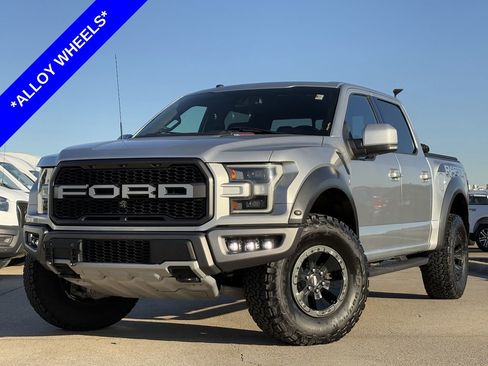 Used 2018 Ford F150 Raptor w/ Equipment Group 802A Luxury image 2